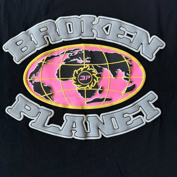 Broken Planet Grid T Shirt Midnight Black - Picture 2 of 6